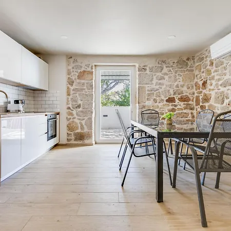 Сasa de vacaciones Ivanica By Interhome *