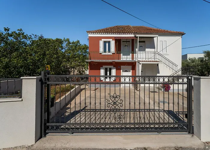 Ivanica By Interhome